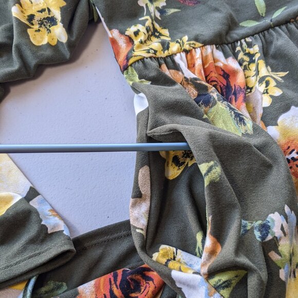 Reborn J floral print dress with pockets! midi length - Picture 6 of 12